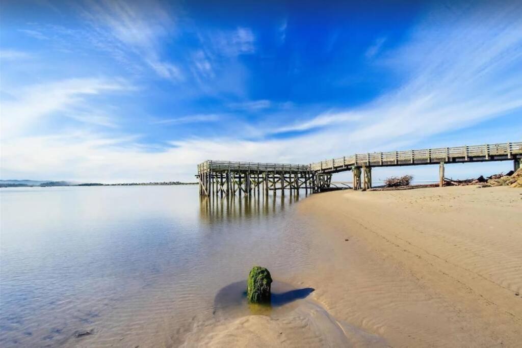 Condo By The Sea Лінкольн-Сіті Екстер'єр фото